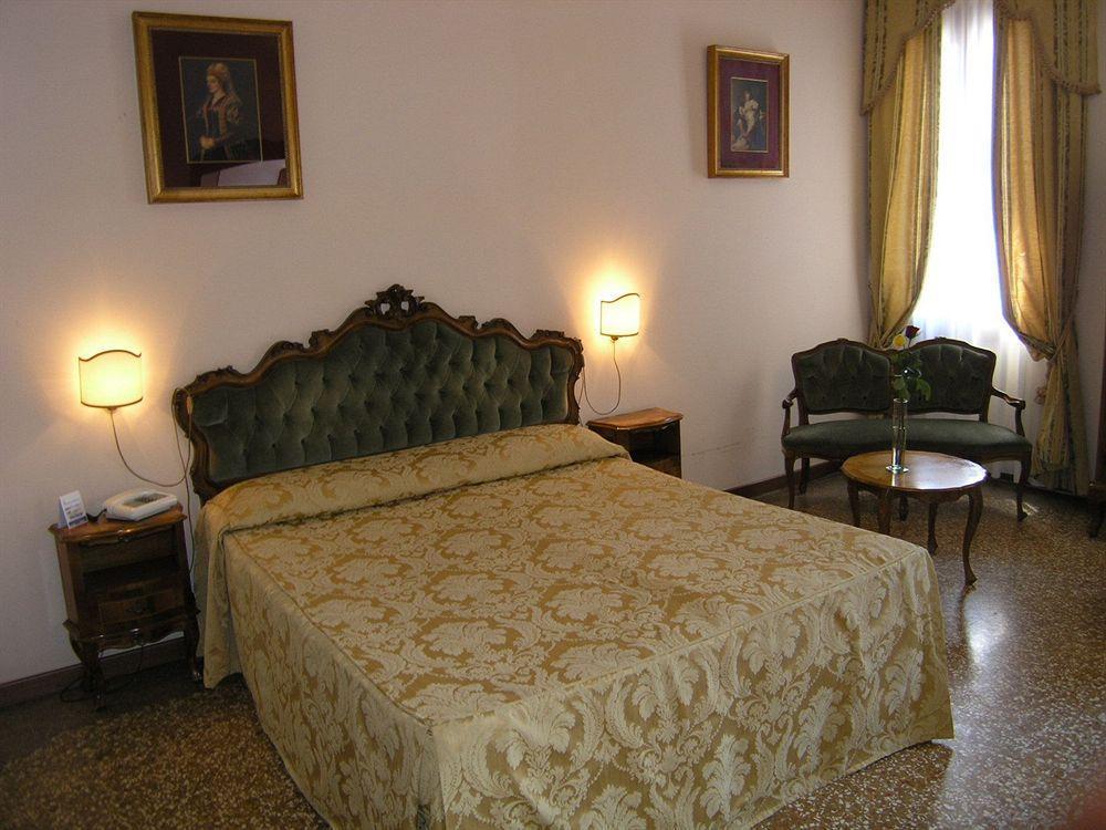 Hotel Scandinavia - Relais Venecia Exterior foto